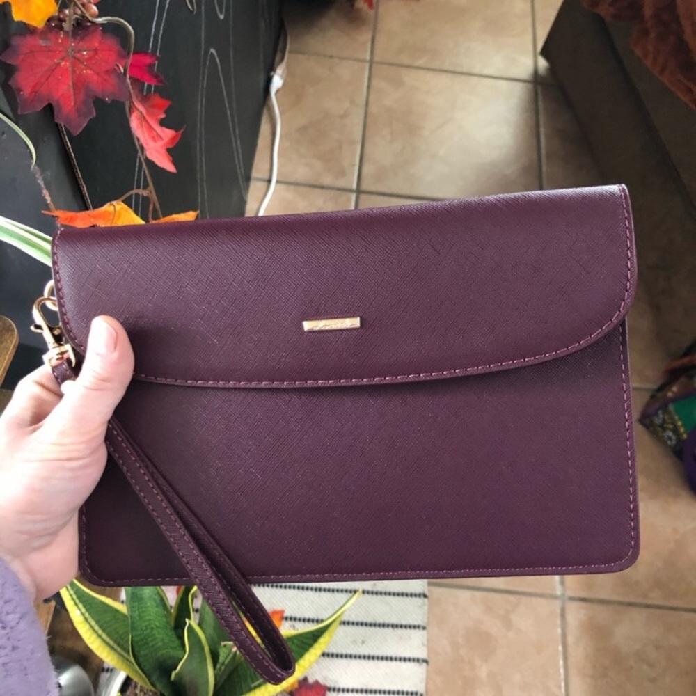 NWOT Purple Wallet Clutch Purse Wristlet